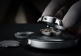 深圳波尔手表抛光翻新服务-全表超声波清洗+外观美容